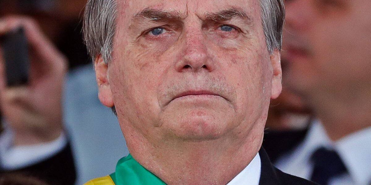 🏠 CONDOMÍNIO DE BOLSONARO ENDURECE REGRAS: PM 24h, Proibição de Manifestações em 1km e Alerta de Visitantes