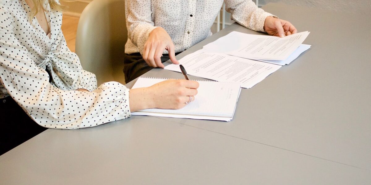 🔥 Trump recusa cessar-fogo no Irã: “Não paro quando estou aniquilando o adversário” — Reino Unido libera bases para ataques