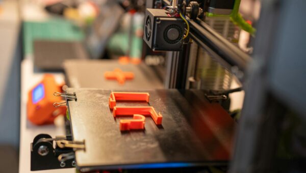 🚨 ARMAS FANTASMAS: Engenheiro chefiava rede de fabricação com impressoras 3D em 11 estados — dark web, cripto e manifesto ideológico