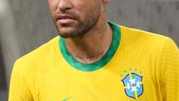 NEYMAR FORA DE NOVO: Craque do Santos É Preservado e Não Enfrenta o Cruzeiro no Domingo por Controle de Carga