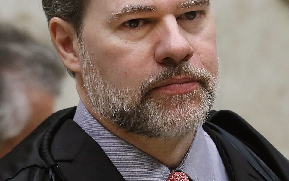 🚨 ESCÂNDALO TOFFOLI: Resort do ministro do STF renegociou empréstimo 5 vezes com juros abaixo do mercado
