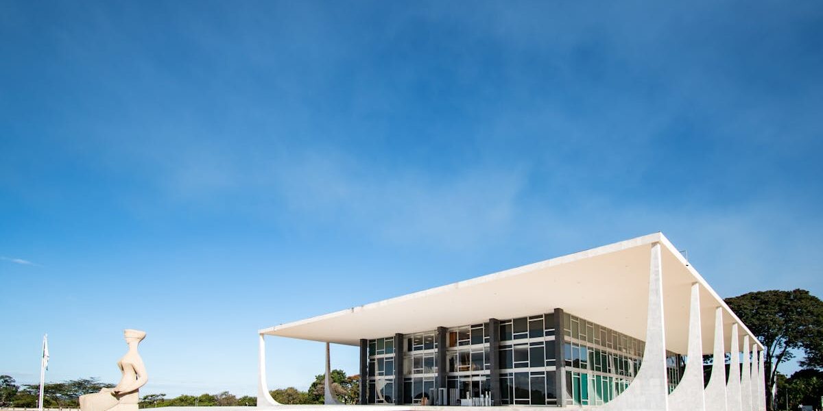CASO MASTER REFORMULA DEBATE: Congresso retoma projetos para limitar poderes do STF