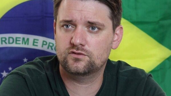 🗳️ BISMARK, DO CANAL HIPÓCRITAS, ENTRA NA POLÍTICA: Pré-Candidato a Deputado Federal por SC