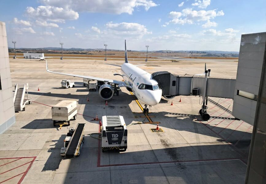 ✈️ CAOS NOS AEROPORTOS DE SP: Vazamento de Gás Paralisa Guarulhos, Congonhas e Viracopos por Mais de 1 Hora