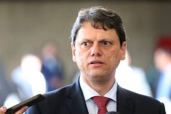 🚨 FILHA DE 7 ANOS DA PM GISELE AGUARDA PENSÃO — Assassino Aposentado com R$ 21 Mil Por Mês e Tarcísio Diz: “Deve Apodrecer na Cadeia”